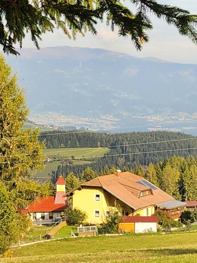 Urige Waldbienenhuette Apartment Diex Bagian luar foto